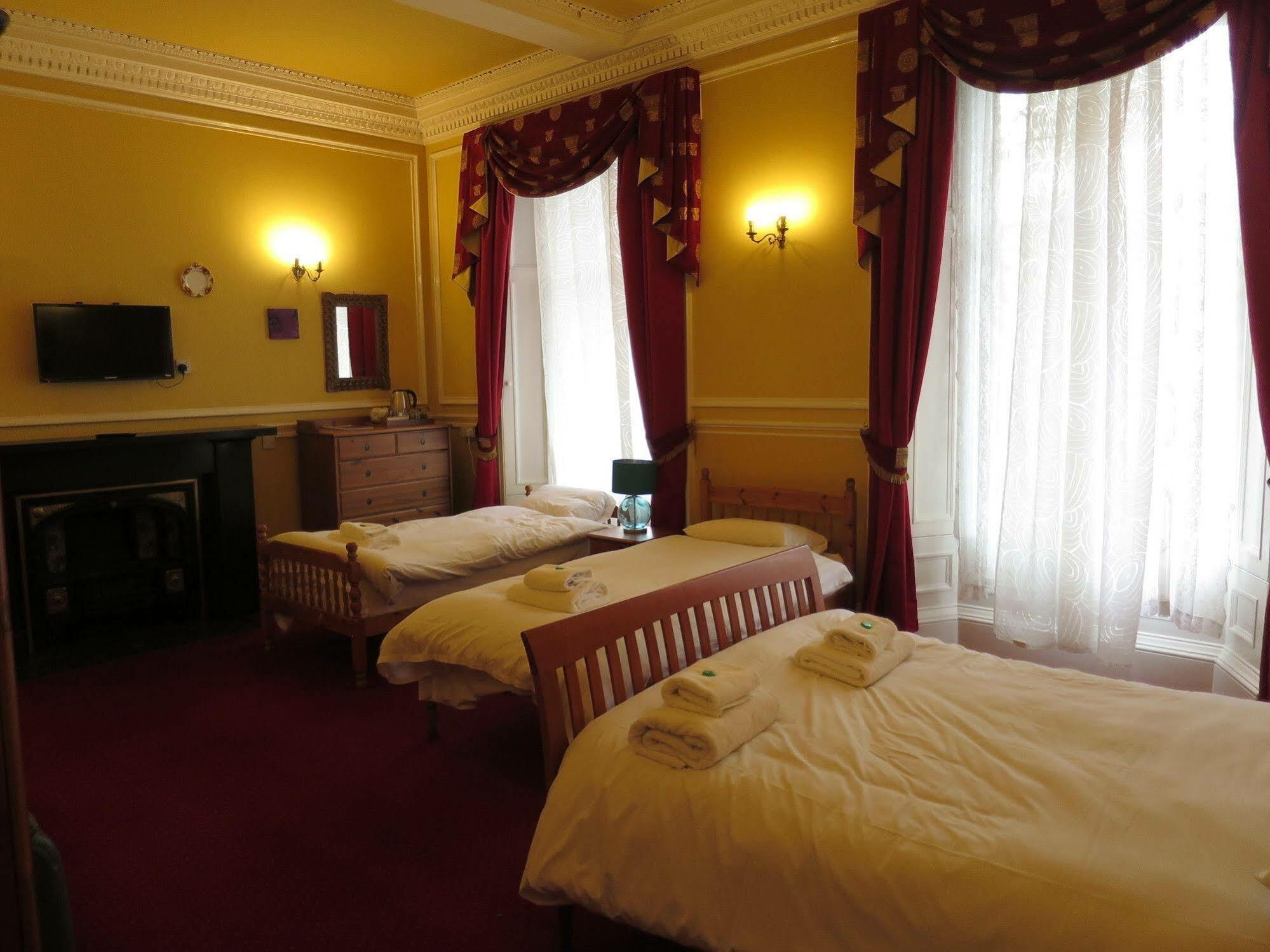 Thornfield Guest Residence Edimburgo Esterno foto