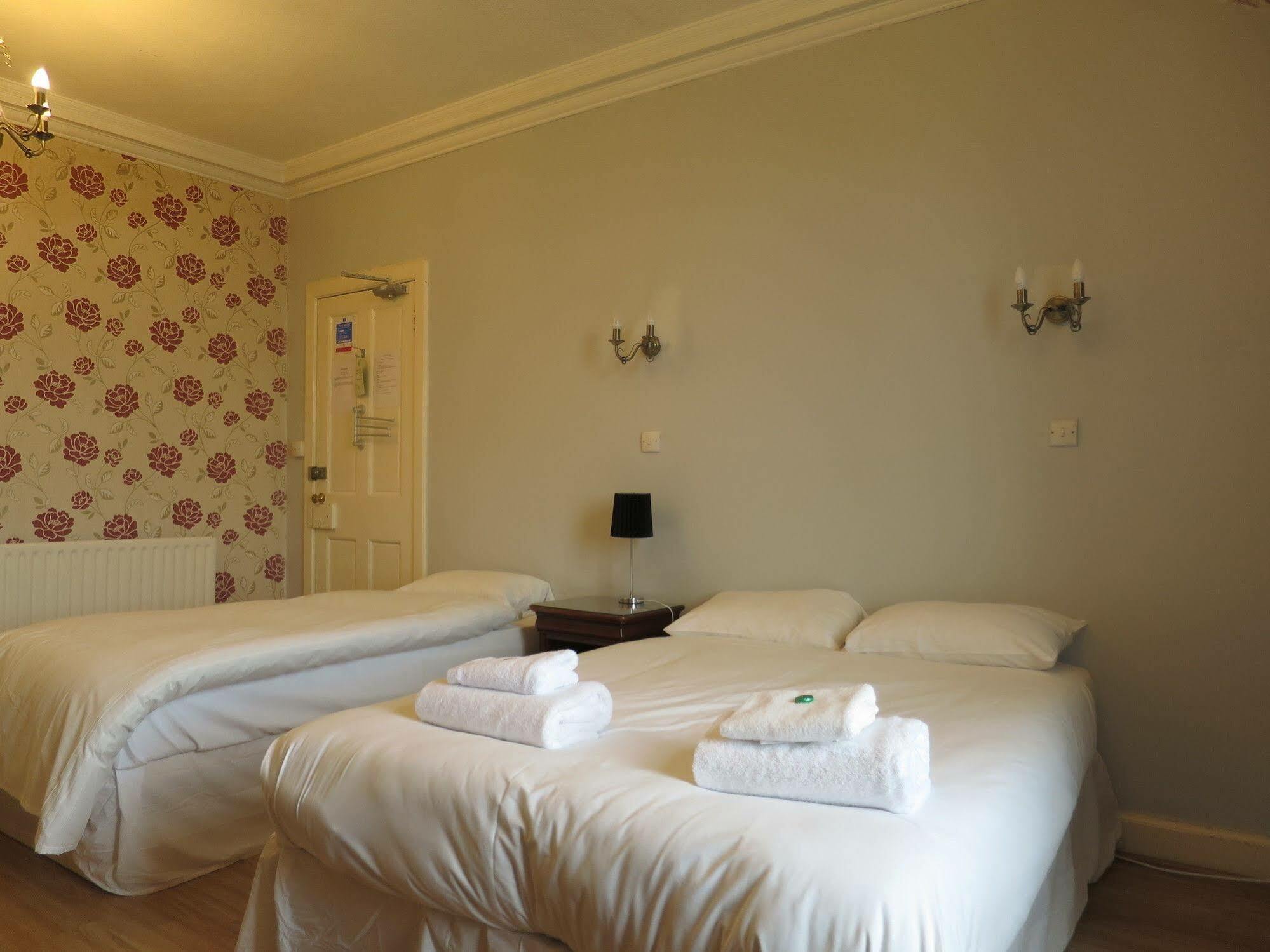Thornfield Guest Residence Edimburgo Esterno foto